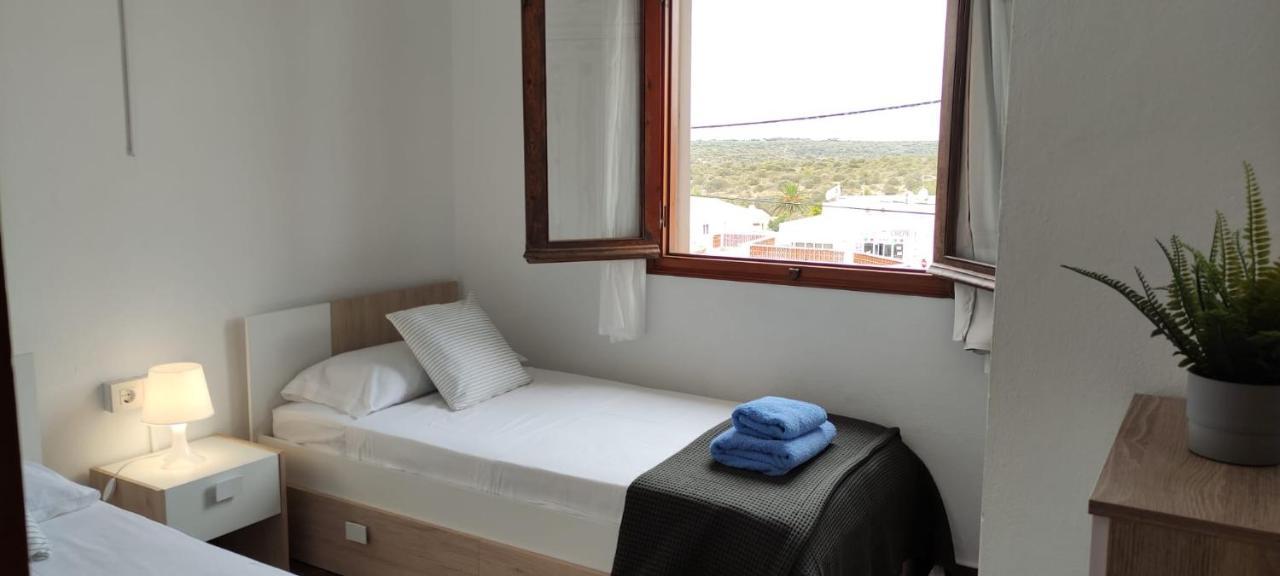 Precioso apartamento residencial con piscina Cala En Porter  Luaran gambar